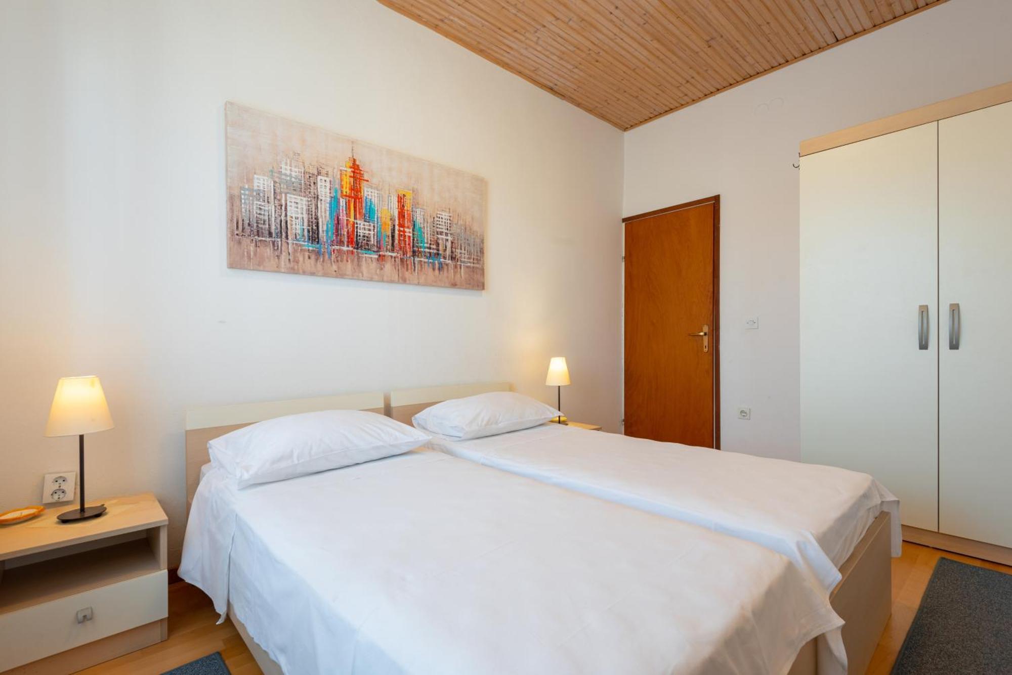 Apartments By The Sea Jelsa, Hvar - 11319 Jelsa  Room photo